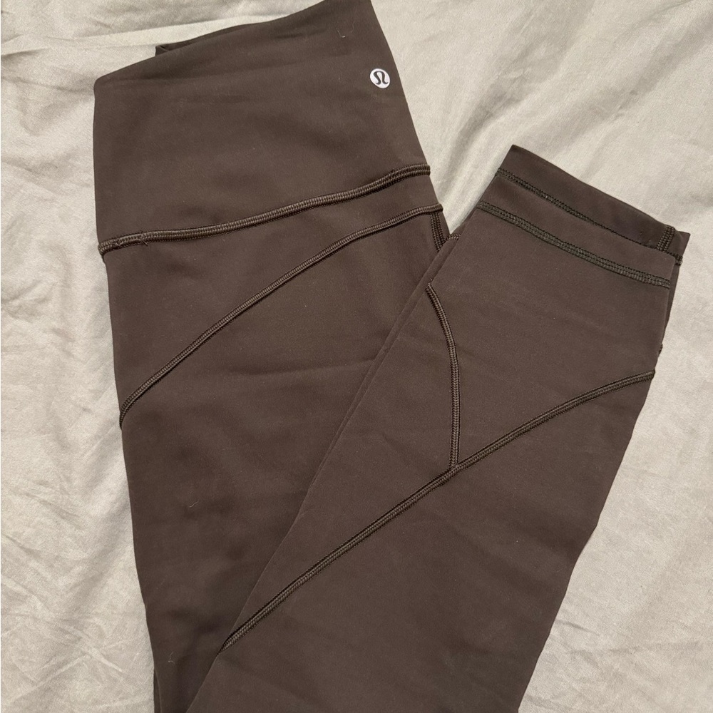 lululemon athletica dark green Leggings, perfect condition worn once. Too small